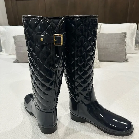 Navy Blue Hunter Rubber Boots
